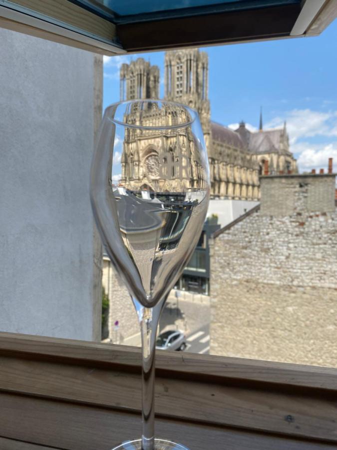 Apartmán Duplex Hammam Au Pied De La Cathedrale Avec Vue Remeš Exteriér fotografie