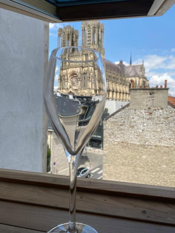 Apartmán Duplex Hammam Au Pied De La Cathedrale Avec Vue Remeš Exteriér fotografie